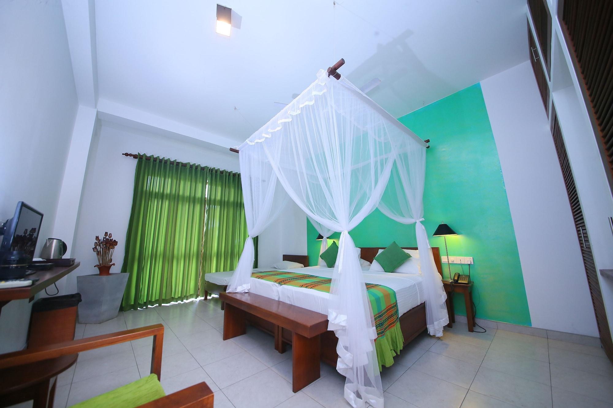 Rockside Beach Resort Bentota Eksteriør billede