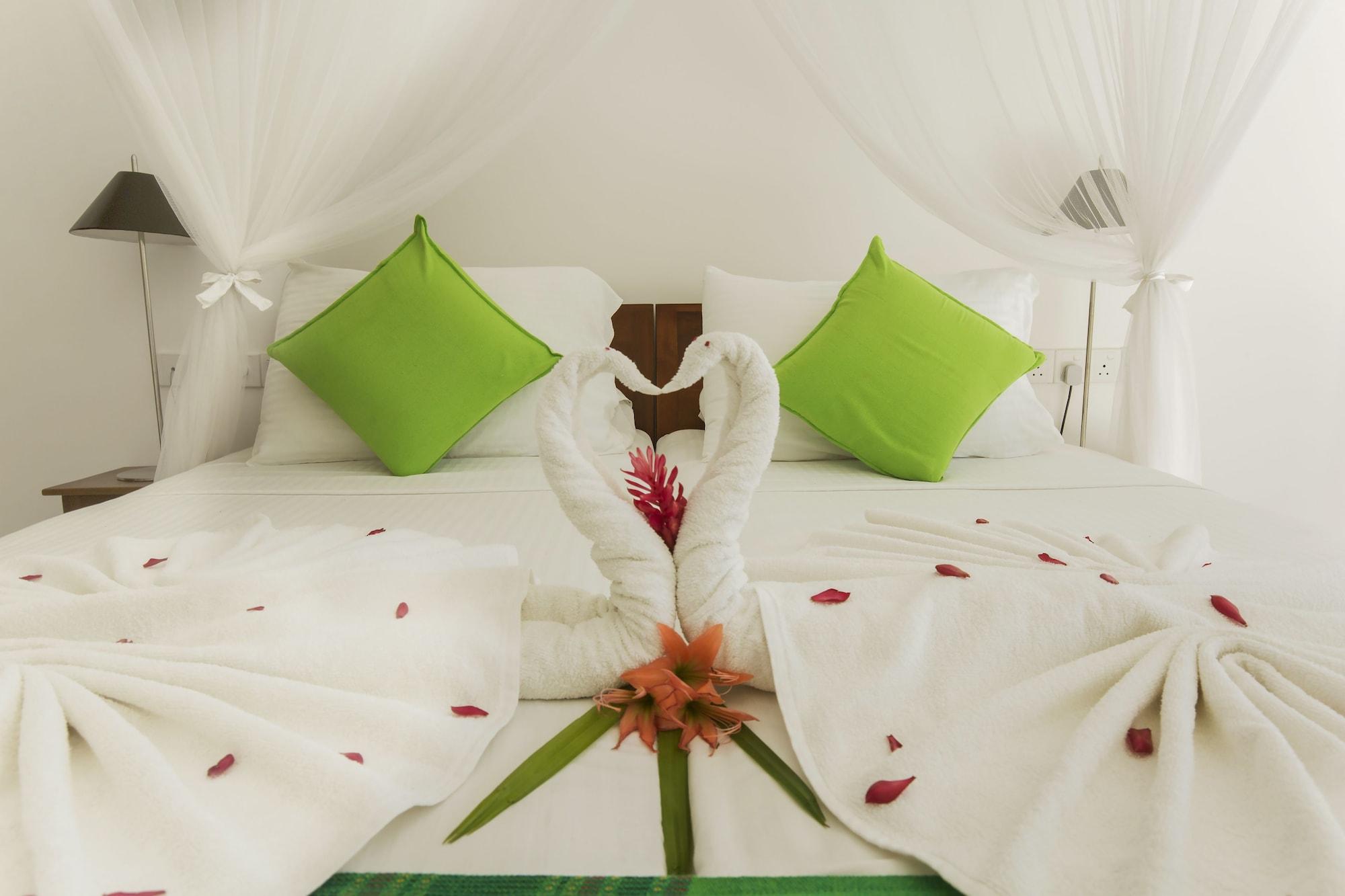 Rockside Beach Resort Bentota Eksteriør billede