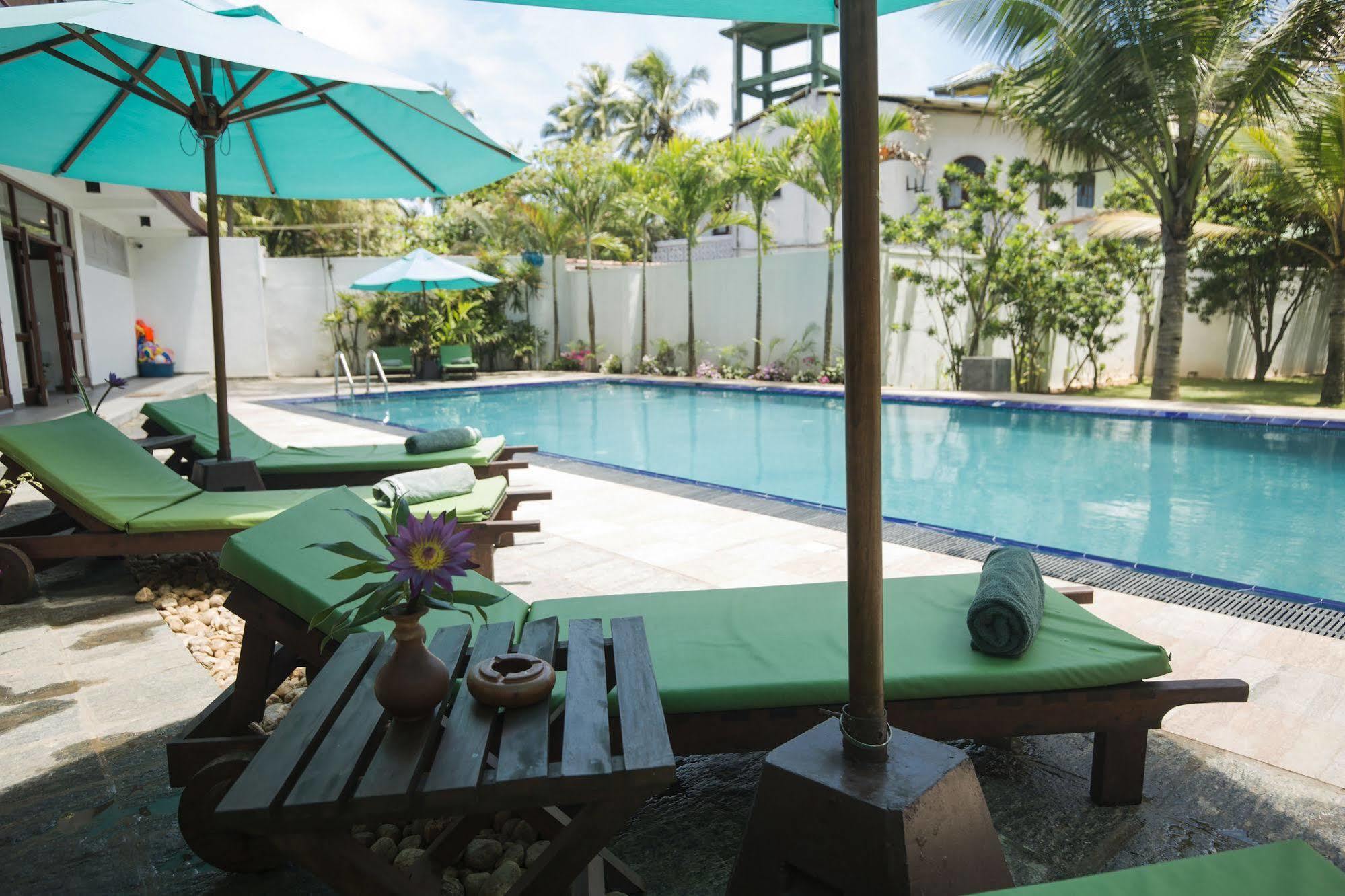 Rockside Beach Resort Bentota Eksteriør billede